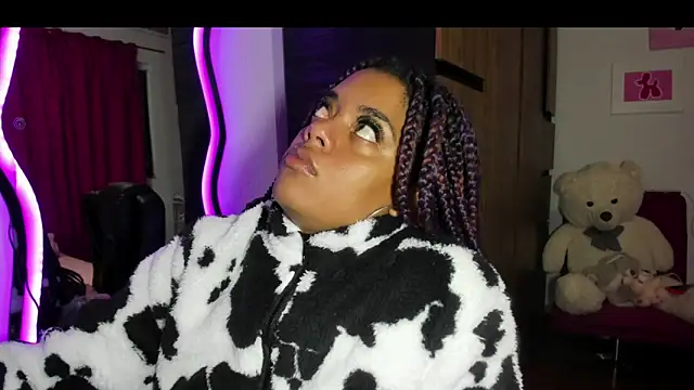 ladyrd1 online show from November 12, 1:43 am