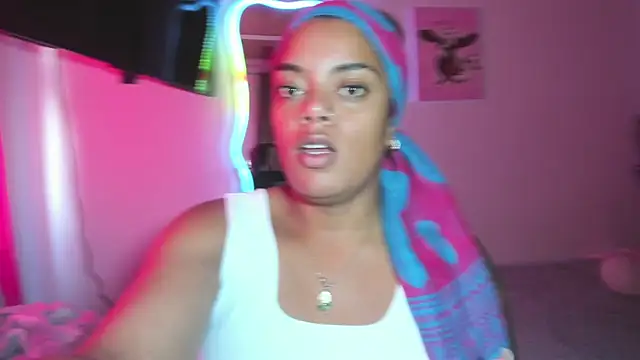 ladyrd1 online show from January 12, 8:47 pm