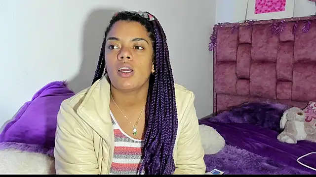 ladyrd1 online show from October 11, 6:58 am