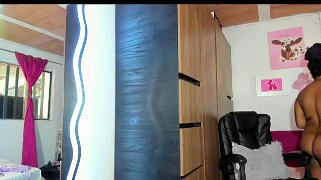 ladyrd1 online show from November 2, 5:07 pm