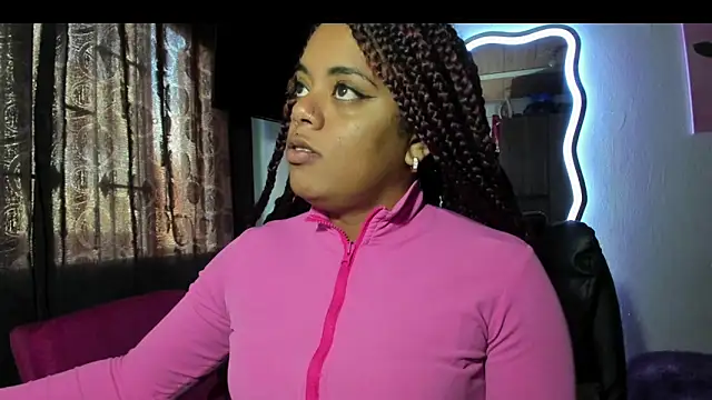 ladyrd1 online show from December 19, 8:22 pm