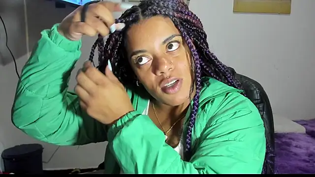 ladyrd1 online show from October 1, 5:34 am