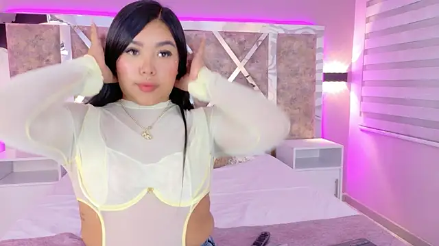 MarianaGarciaa   online show from December 16, 5:39 pm