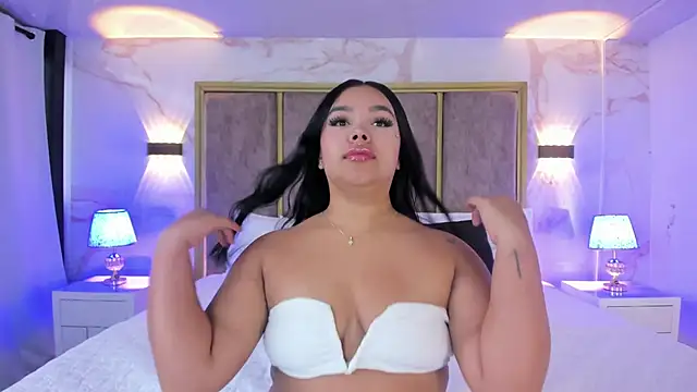 MarianaGarciaa   online show from March 25, 6:07 pm