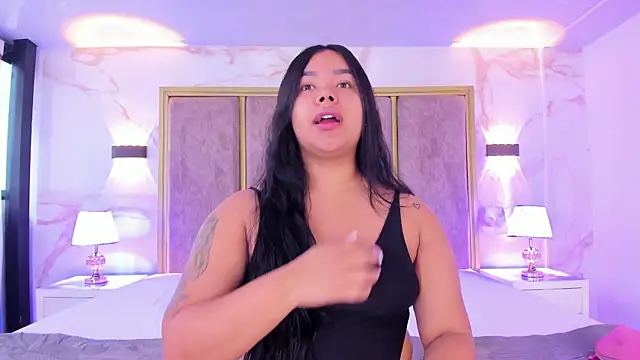 MarianaGarciaa   online show from October 13, 7:15 pm