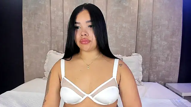 MarianaGarciaa   online show from February 17, 7:11 pm