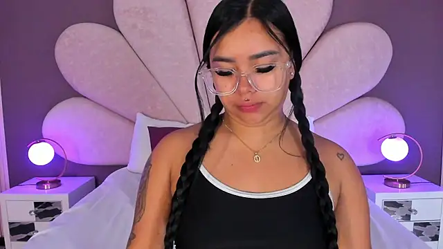 MarianaGarciaa   online show from February 21, 11:34 am