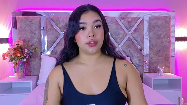 MarianaGarciaa   online show from October 10, 7:36 pm