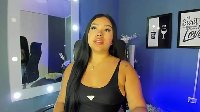 MarianaGarciaa   online show from April 13, 6:56 pm