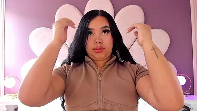 MarianaGarciaa   online show from March 29, 7:04 pm