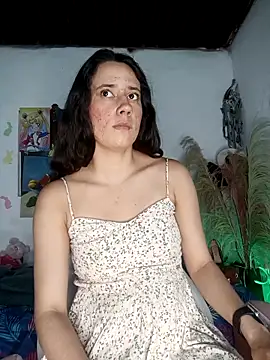 lovely kitt online show from April 22, 2:18 am