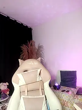 lovely kitt online show from October 24, 2:10 am