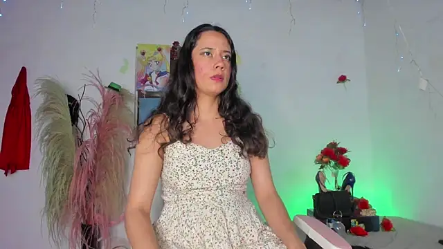 Snapshot of lovely_kitt chatting on July 17, 1:36 am lovely kitt online show from July 17, 1:36 am