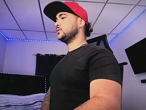 Sebas-hott online show from February 7, 9:23 pm