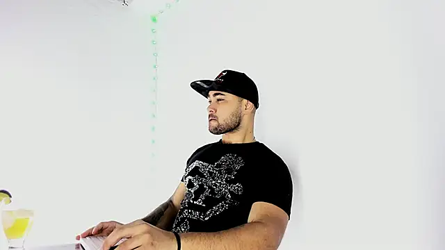 Sebas-hott online show from September 14, 10:43 pm