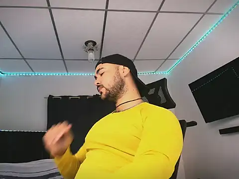 Sebas-hott online show from February 11, 9:14 pm