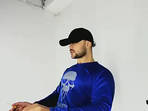 Snapshot of Sebas-hott chatting on November 5, 9:29 pm Sebas-hott online show from November 5, 9:29 pm