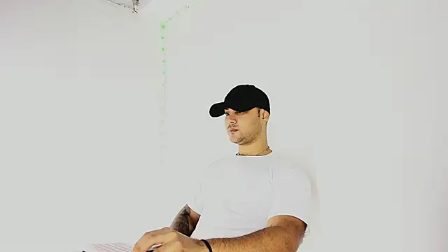 Sebas-hott online show from September 25, 11:00 pm