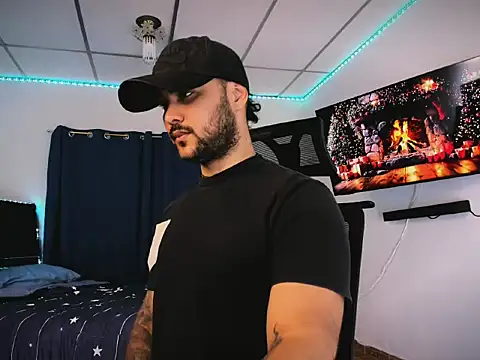 Snapshot of Sebas-hott chatting on December 15, 10:59 pm Sebas-hott online show from December 15, 10:59 pm