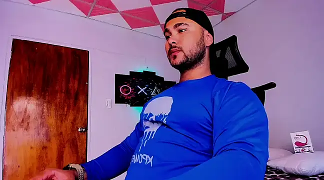 Sebas-hott online show from January 11, 3:23 am