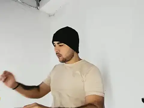 Snapshot of Sebas-hott chatting on October 28, 11:03 pm Sebas-hott online show from October 28, 11:03 pm