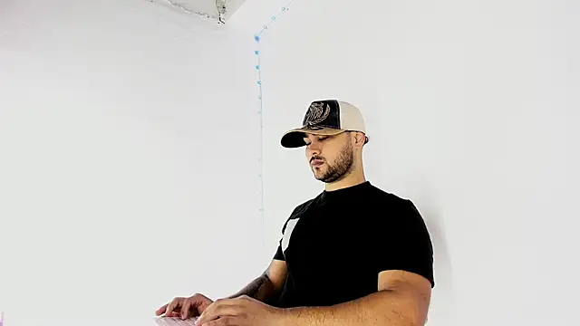 Sebas-hott online show from September 13, 9:48 pm