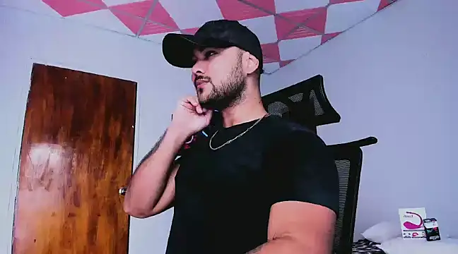Sebas-hott online show from February 6, 2:44 am