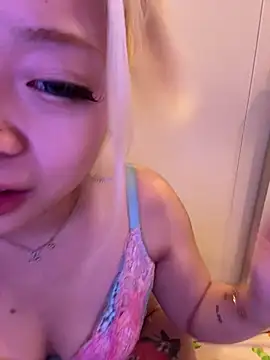 Rei1216xo online show from April 9, 3:18 pm