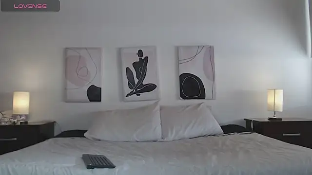 Snapshot of Lucy_joi chatting on March 15, 9:05 pm Lucy joi online show from March 15, 9:05 pm