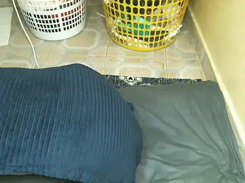 centzSexy online show from April 5, 4:19 am