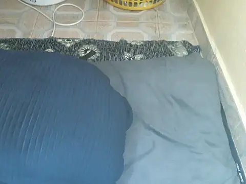centzSexy online show from May 2, 12:54 pm