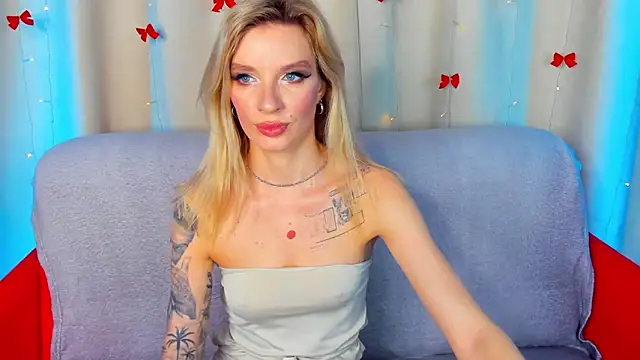 AlinaLovelyX online show from April 18, 1:19 am