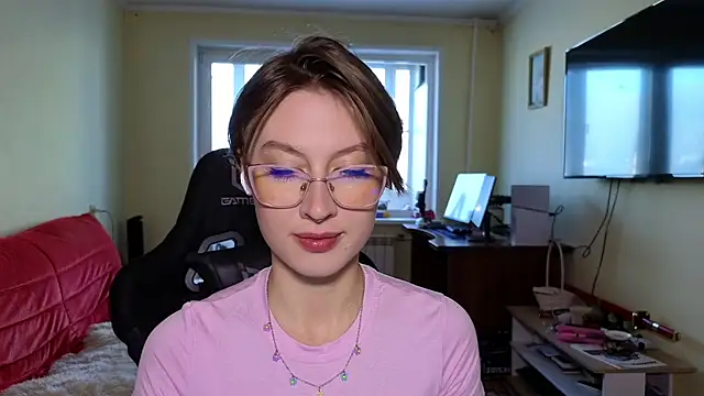 MalvinaBlum online show from December 1, 4:13 am