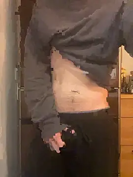 saku chan live online show from November 28, 5:02 pm