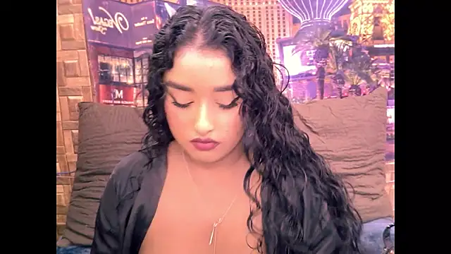 Snapshot of IndianAngel4u chatting on June 25, 6:13 pm IndianAngel4u online show from June 25, 6:13 pm