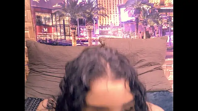 Snapshot of IndianAngel4u chatting on July 15, 10:39 pm IndianAngel4u online show from July 15, 10:39 pm