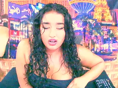 Snapshot of IndianAngel4u chatting on September 19, 5:44 am IndianAngel4u online show from September 19, 5:44 am