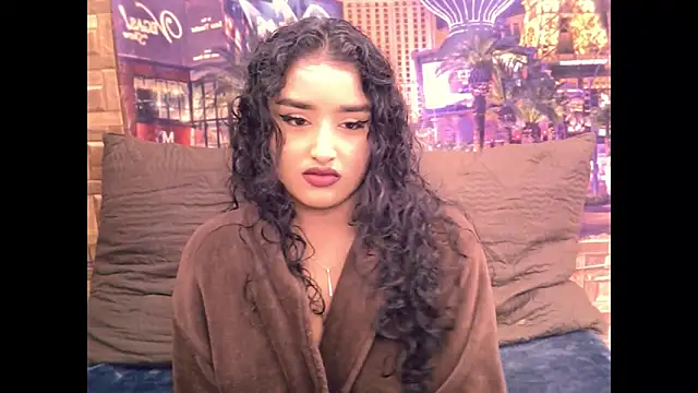 Snapshot of IndianAngel4u chatting on July 7, 6:27 am IndianAngel4u online show from July 7, 6:27 am