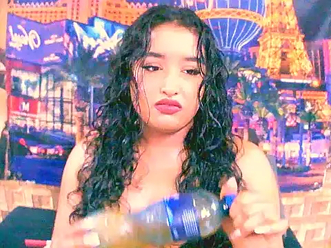 Snapshot of IndianAngel4u chatting on September 18, 5:32 am IndianAngel4u online show from September 18, 5:32 am
