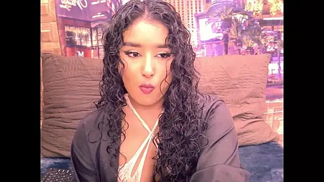 Snapshot of IndianAngel4u chatting on June 17, 7:02 pm IndianAngel4u online show from June 17, 7:02 pm