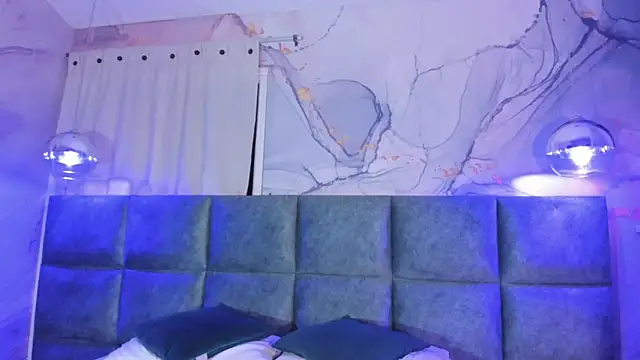 sabrinamilani online show from September 19, 3:10 am