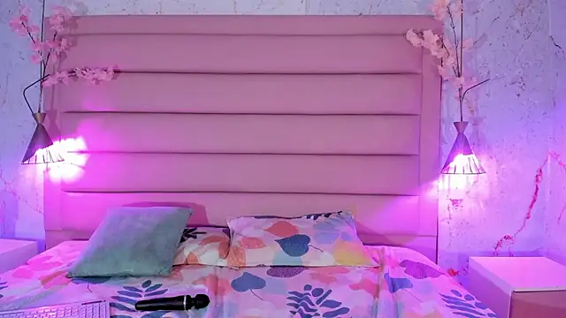 sabrinamilani online show from January 16, 3:21 am