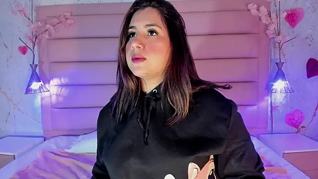 sabrinamilani online show from April 3, 3:24 am