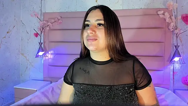 sabrinamilani online show from April 10, 3:13 am