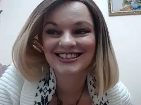 Snapshot of YourSweetJam chatting on November 11, 5:52 pm YourSweetJam online show from November 11, 5:52 pm