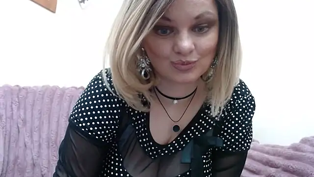 Snapshot of YourSweetJam chatting on February 1, 4:16 pm YourSweetJam online show from February 1, 4:16 pm