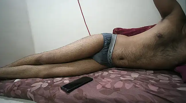 Snapshot of aditya2004_ chatting on December 25, 5:37 am aditya2004 online show from December 25, 5:37 am