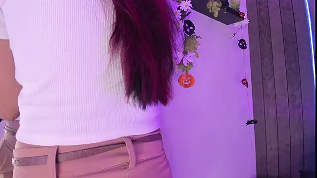 alaia-rogers online show from October 27, 11:44 am