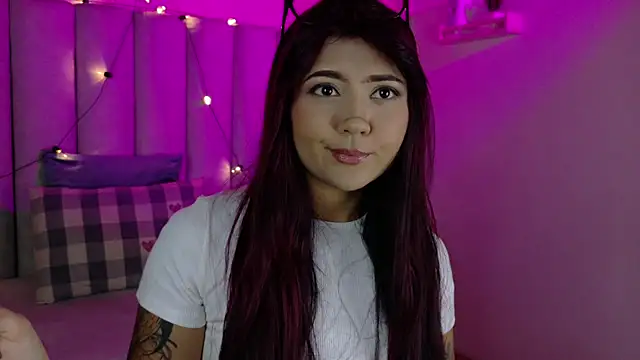 alaia-rogers online show from November 7, 11:37 am