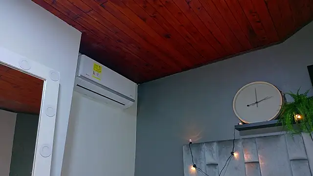 alaia-rogers online show from November 5, 11:35 am